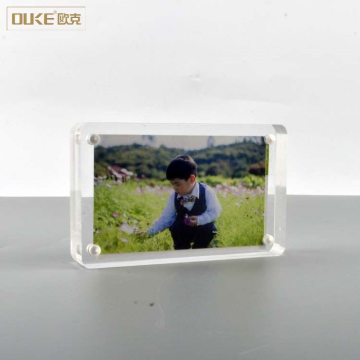 Magnetic Small Acrylic Cube Photo Frames
